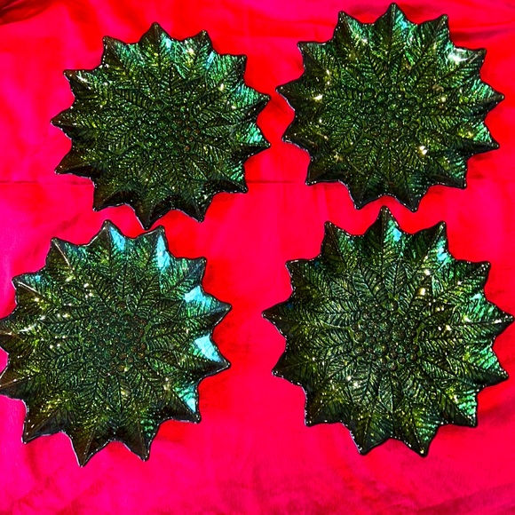 Akcam Holiday Green Christmas Poinsettia 9 Plates Akcam Turkish